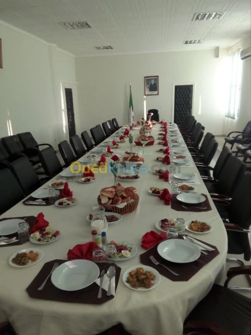 Serveur - serveuse -plongeur - thé