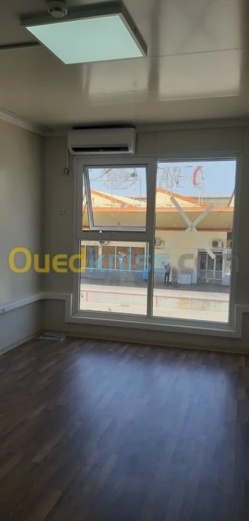 cabines / chalets/ blocs préfabriqués