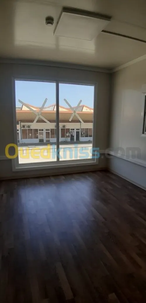 cabines / chalets/ blocs préfabriqués