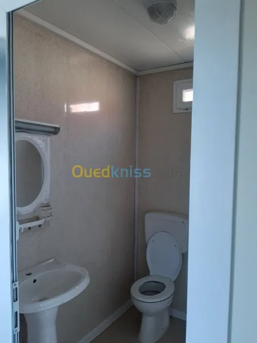 cabines / chalets/ blocs préfabriqués