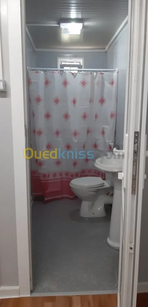 cabines / chalets/ blocs préfabriqués