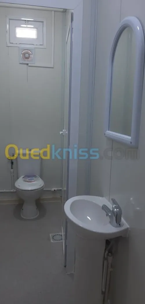 cabines / chalets/ blocs préfabriqués