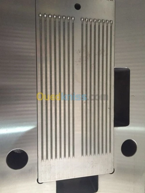 machine d injection plastique