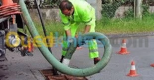 camion hydrocureur vidangeur