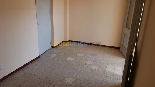 Location Appartement F3 Oran Oran