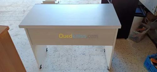 Bureau avec 2 terroirs