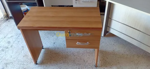 Bureau avec 2 terroirs
