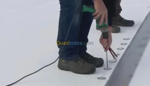 Membranes d'étanchéité en PVC armées