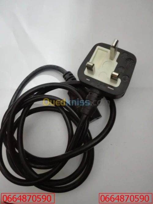 Cable dvi.  Alimotation.  