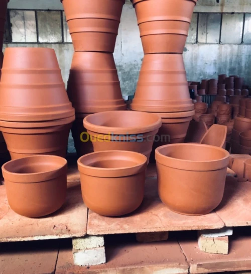 Fabriquant de pots en terre cuite 