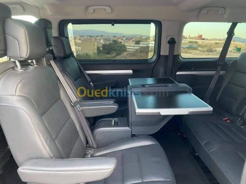 Agence de location de voitures 