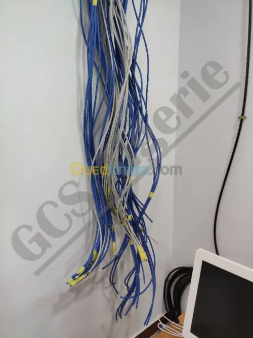 Finition&Réseau&Télépho&maintenancePC