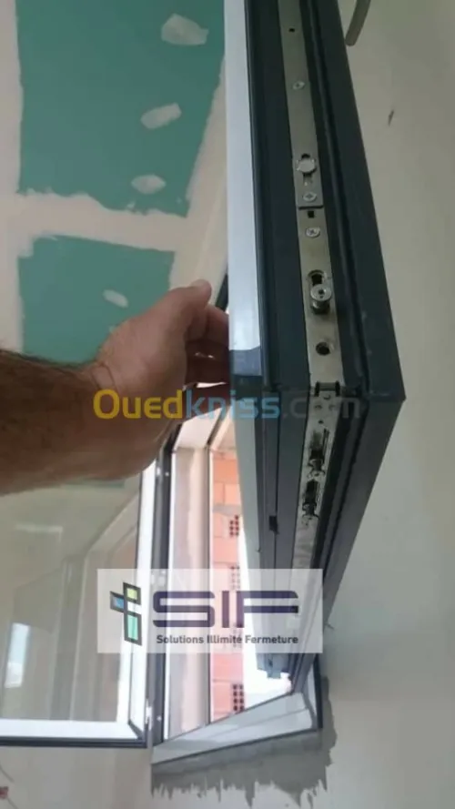 Fournitures de menuiseries PVC et alum