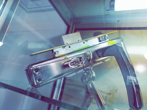 Cles minute serrurier plaque auto