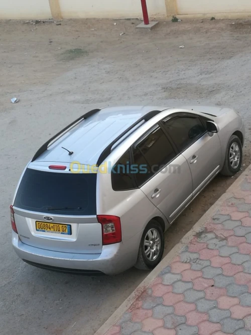 Kia Carens 2010 