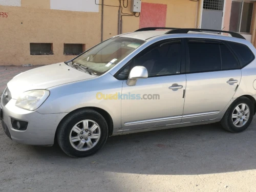 Kia Carens 2010 