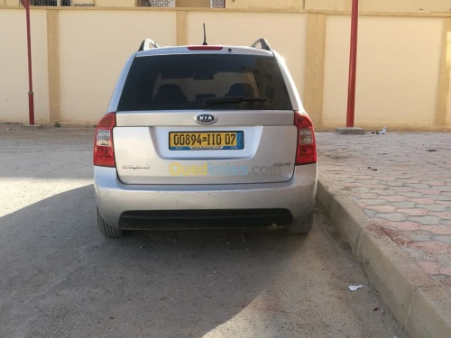 Kia Carens 2010 