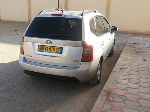 Kia Carens 2010 