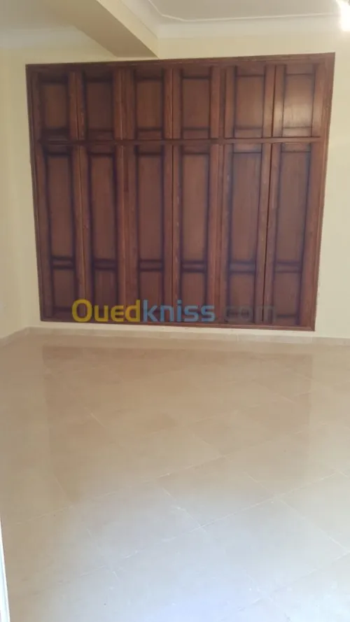 Location Niveau De Villa F4 Tipaza Kolea