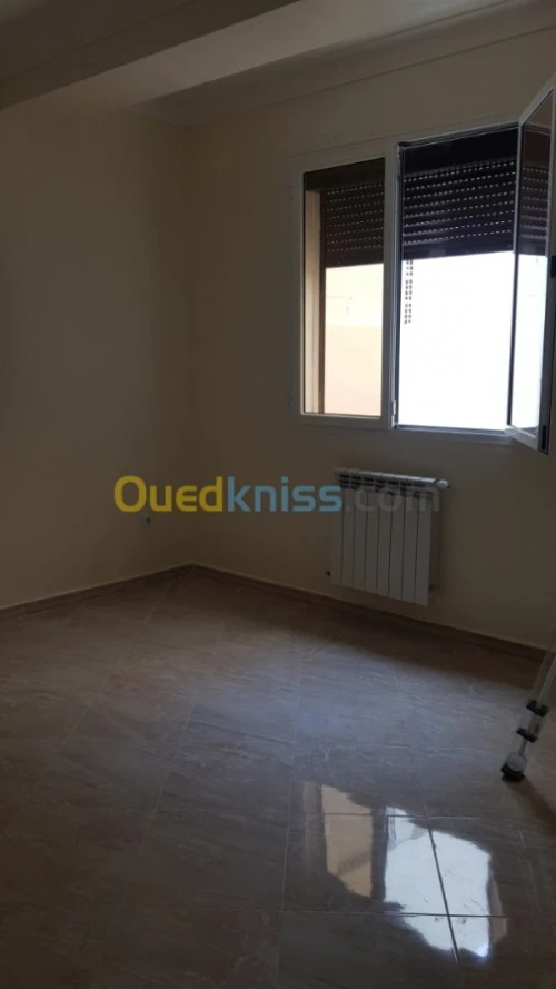 Location Niveau De Villa F4 Tipaza Kolea