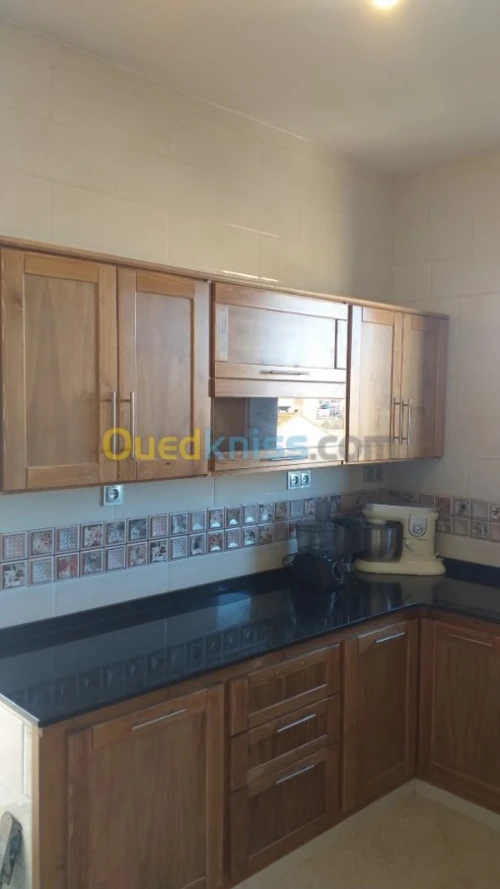 Cuisine hetre finition impeccable 