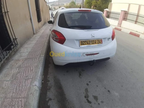 Peugeot 208 2014 Allure