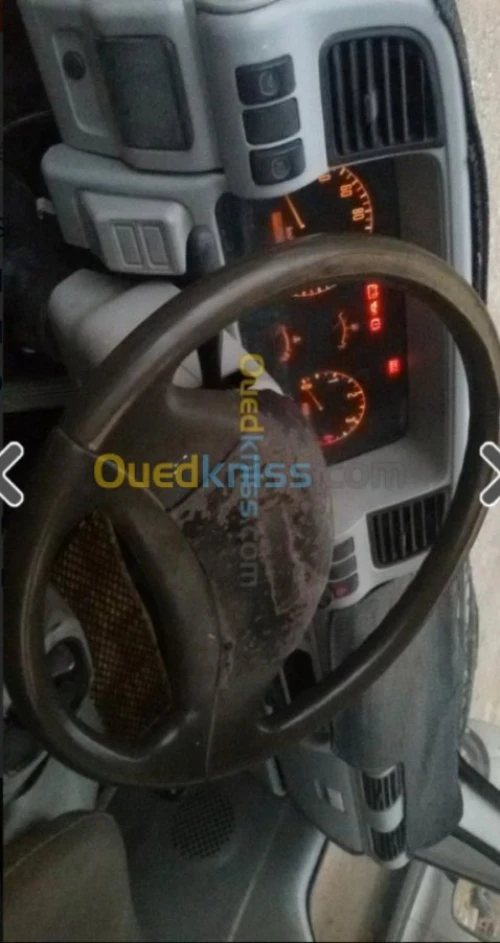 Isuzu platou