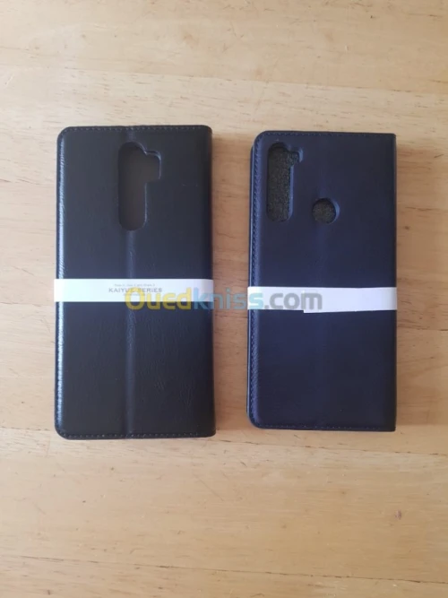 Pochettes de telephone Style Book