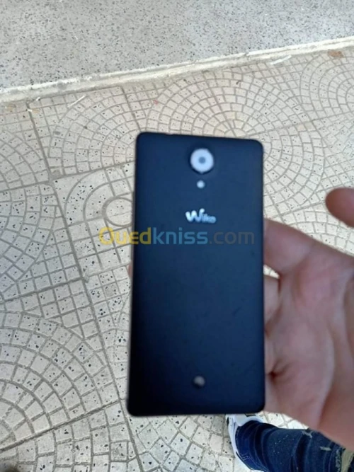 Wiko Ufeel
