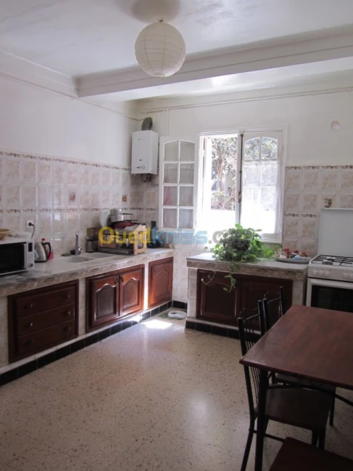 Location vacances Niveau De Villa F3 Alger Dely brahim