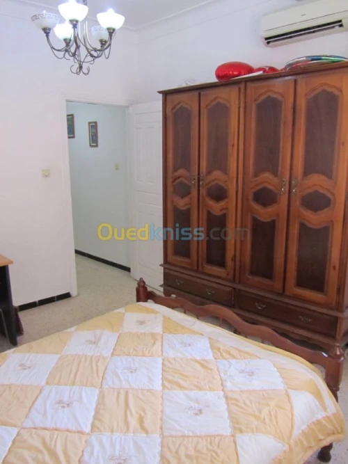 Location vacances Niveau De Villa F3 Alger Dely brahim