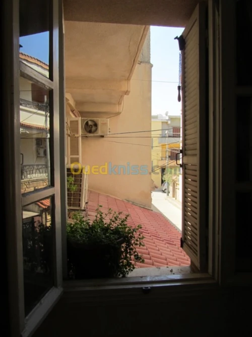 Location vacances Niveau De Villa F3 Alger Dely brahim