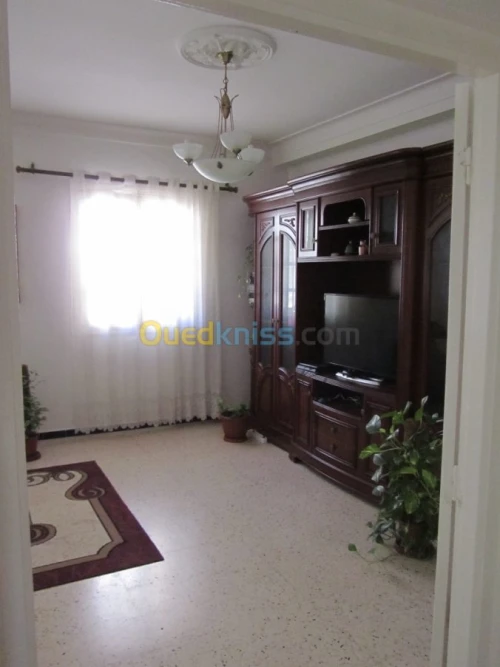Location vacances Niveau De Villa F3 Alger Dely brahim