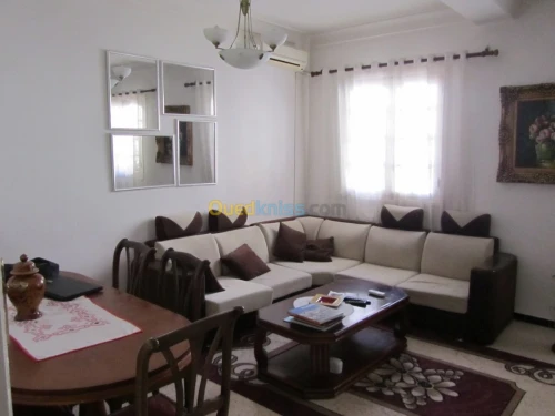 Location vacances Niveau De Villa F3 Alger Dely brahim