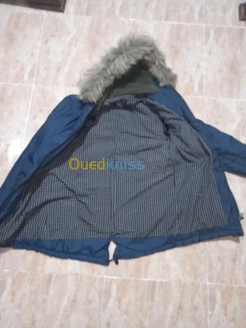 VESTE D'HIVER TAILLE M,L MADE IN TURK