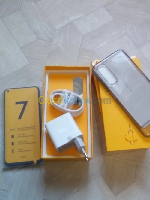 Realme REALME 7 (6/64)