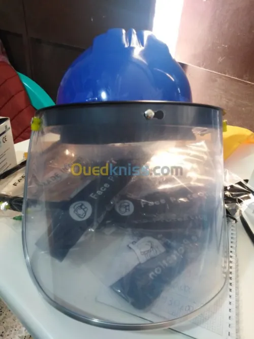 casque visière de protection