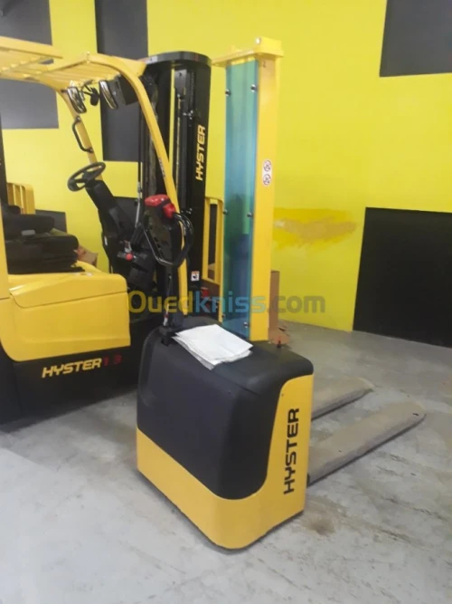 HYSTER CHARIOT ELEVATEUR 