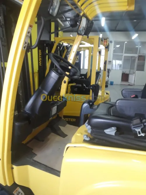 HYSTER CHARIOT ELEVATEUR 