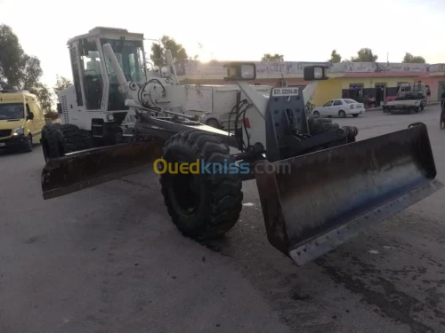 TRAVEAUX DE VRD  ET ECLAIRAGE PUBLIC