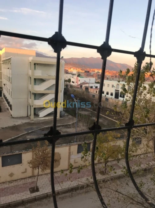 Location Appartement F4 Batna Batna