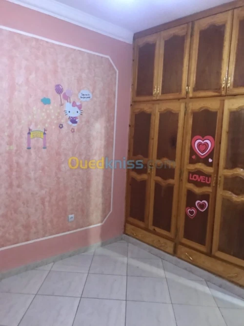 Location Appartement F4 Batna Batna