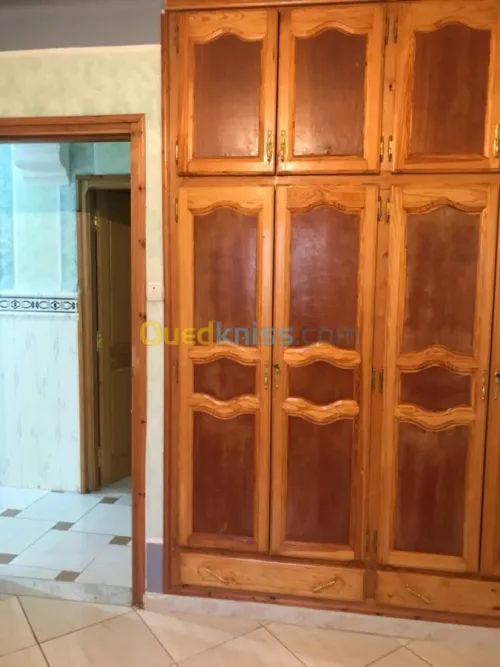 Location Appartement F4 Batna Batna