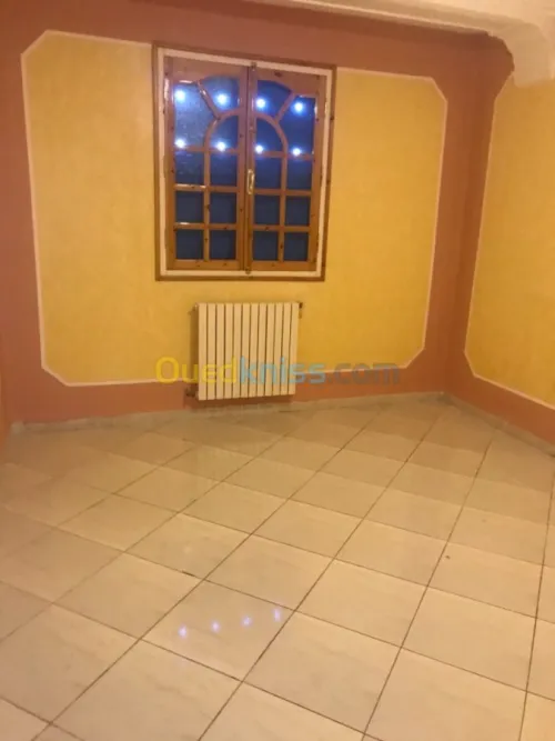 Location Appartement F4 Batna Batna