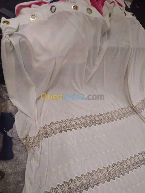 Stores à liquider bon prix