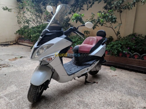 SYM Joyride 200i evo