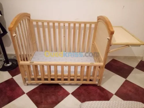 Lit pour bébé دوح أطفال