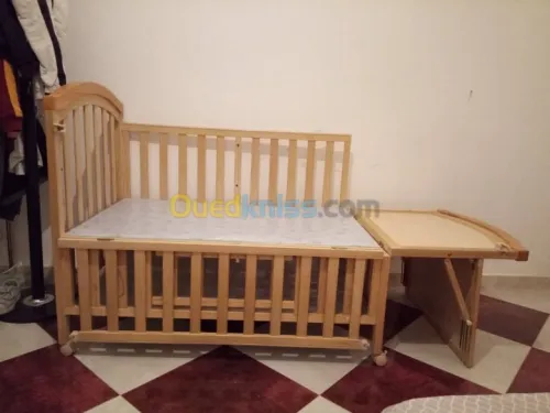 Lit pour bébé دوح أطفال