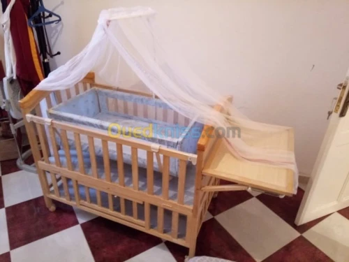 Lit pour bébé دوح أطفال