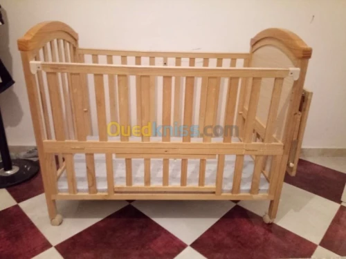 Lit pour bébé دوح أطفال